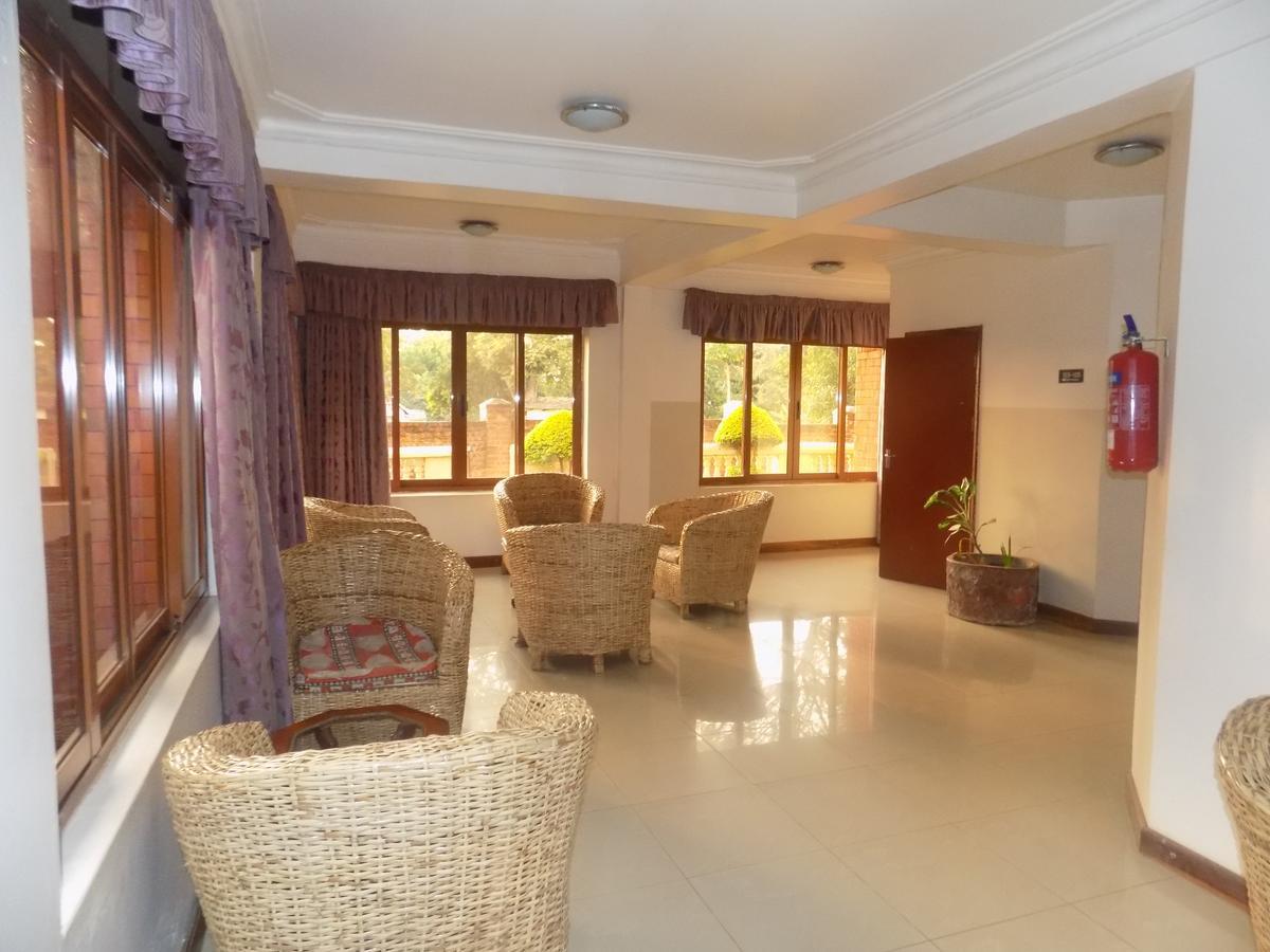 Kayegi Hotel Mbale ภายนอก รูปภาพ
