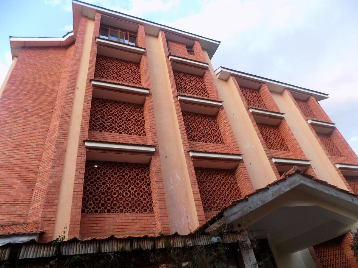 Kayegi Hotel Mbale ภายนอก รูปภาพ