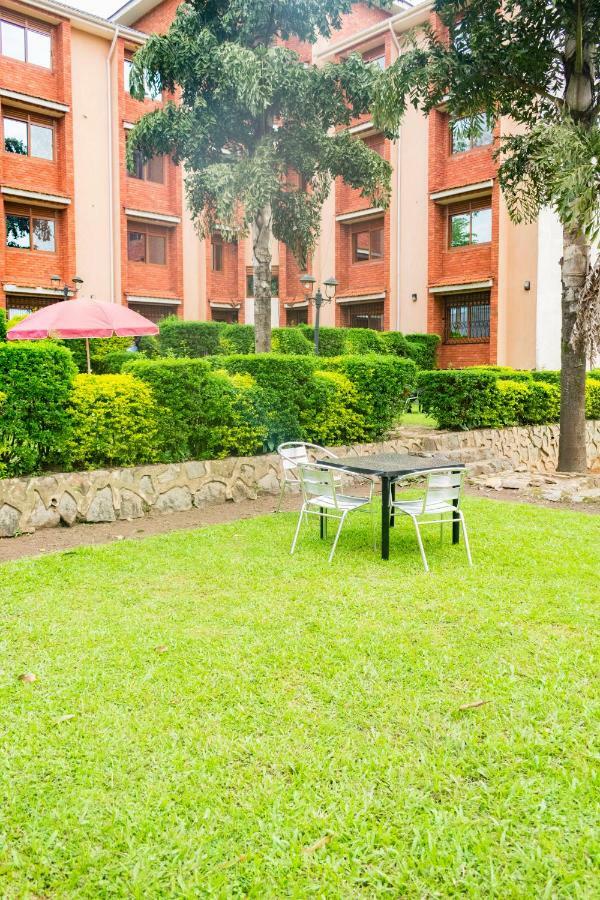Kayegi Hotel Mbale ภายนอก รูปภาพ