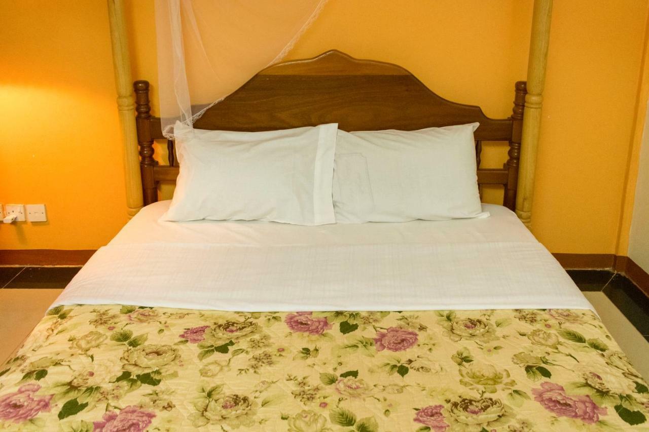 Kayegi Hotel Mbale ภายนอก รูปภาพ