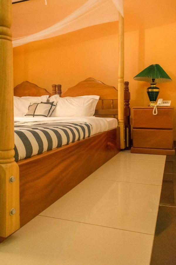Kayegi Hotel Mbale ภายนอก รูปภาพ