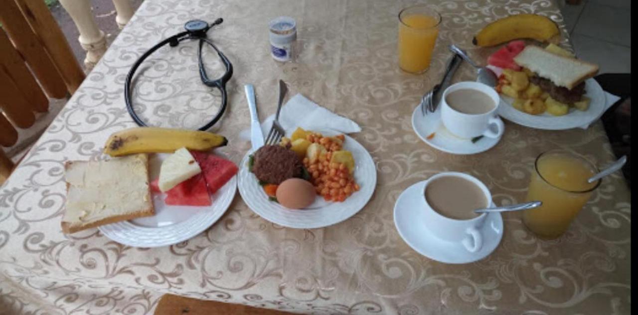 Kayegi Hotel Mbale ภายนอก รูปภาพ
